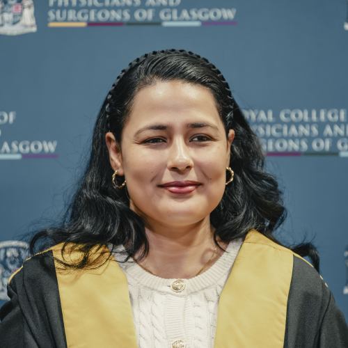 Dr Anuradha